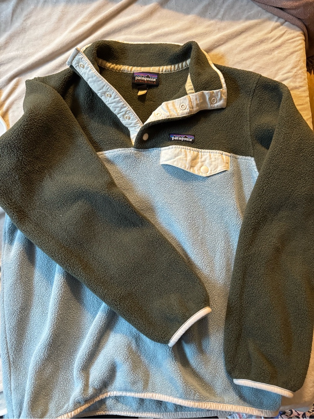 Patagonia women’s Two-Tone Fleece Pullover Jacket - brown & Light Blue
